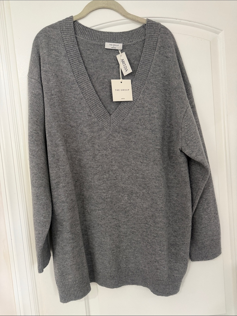 Aritzia The Group V-Neck Oversized Sweater in Gray